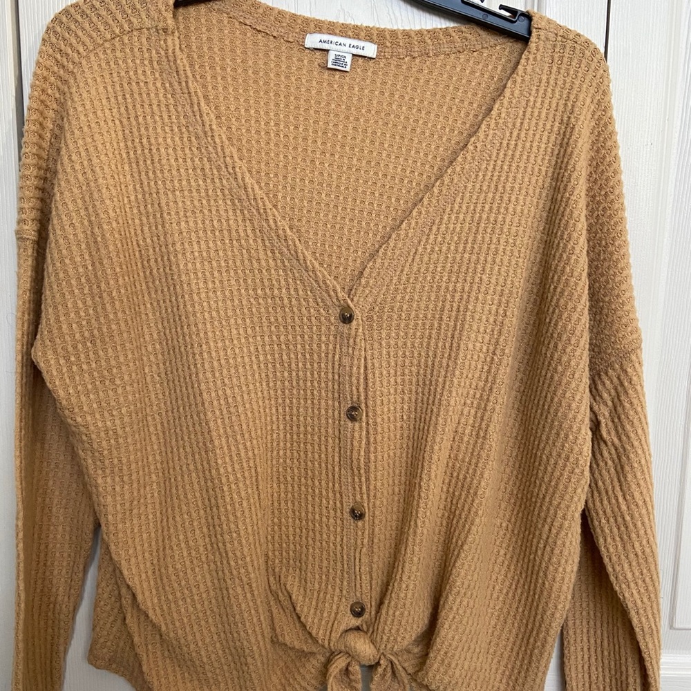 American Eagle tan sweater